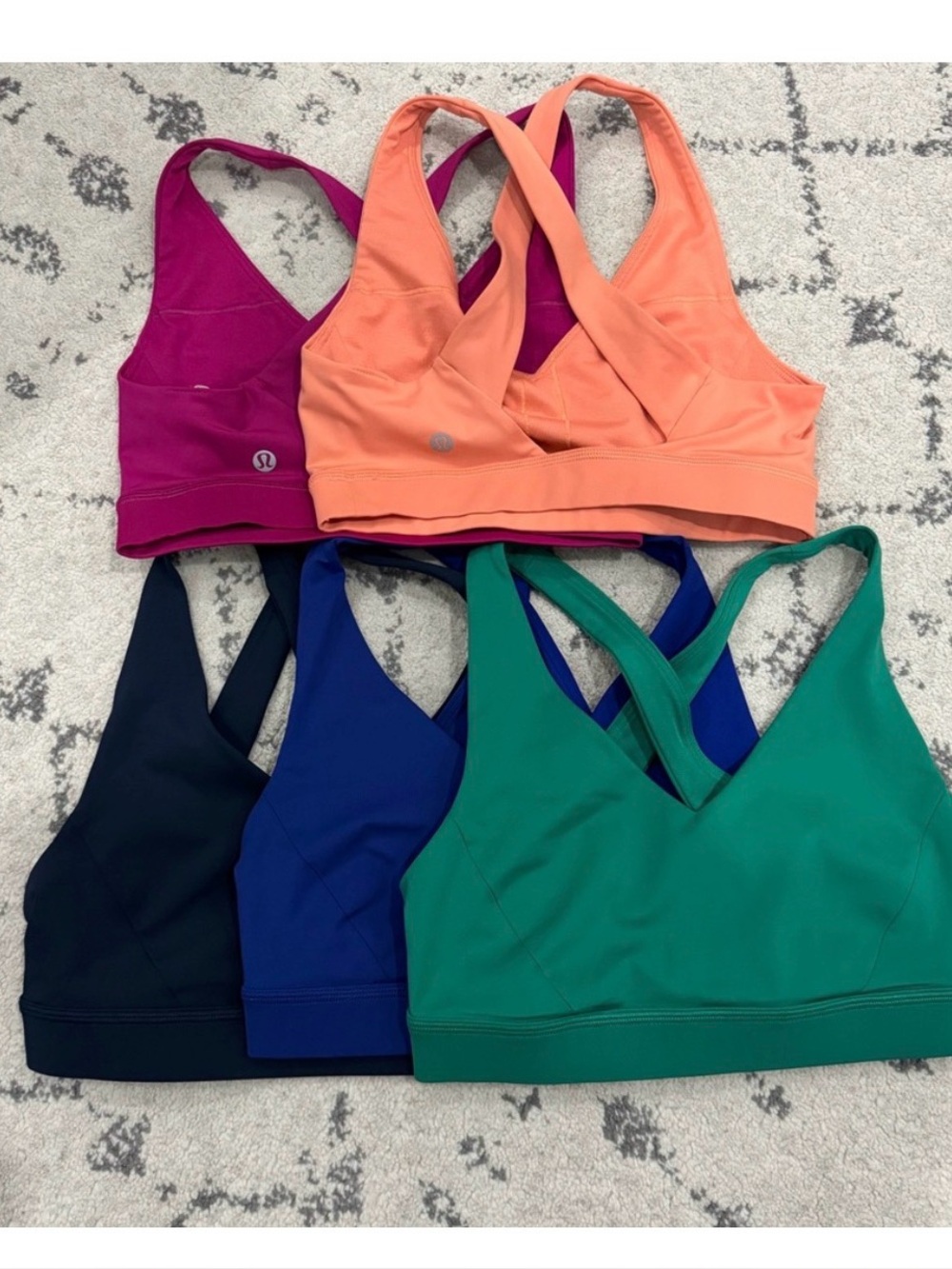 5 Lululemon Envital Sports Bra Cross Back V Neck Top